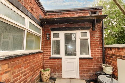 2 bedroom flat to rent, Stafford Road, Wolverhampton WV10