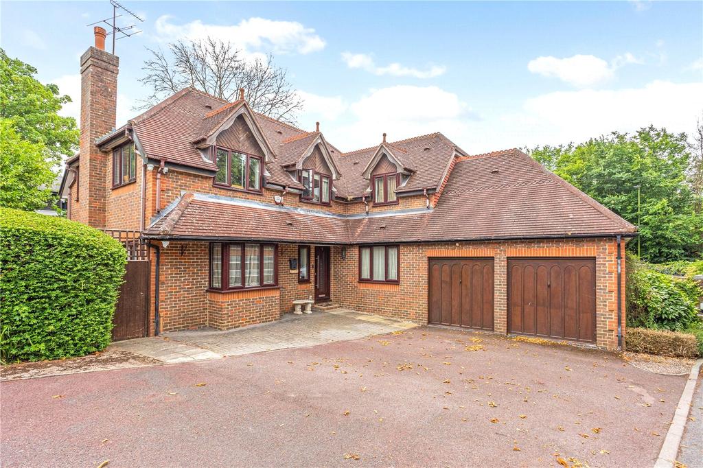 Portland Heights, Batchworth Lane, Northwood, Middlesex, HA6 5 bed