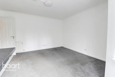 223 Mount Lane, Bracknell, RG12 9EB