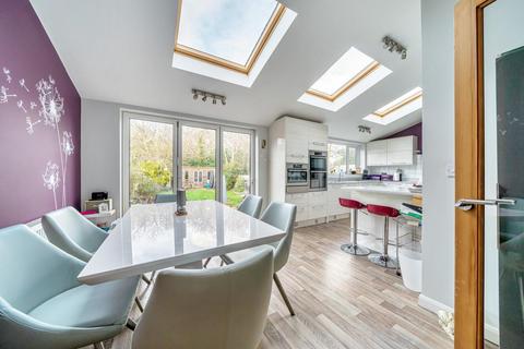 42 Pine Avenue, West Wickham, BR4 0LW