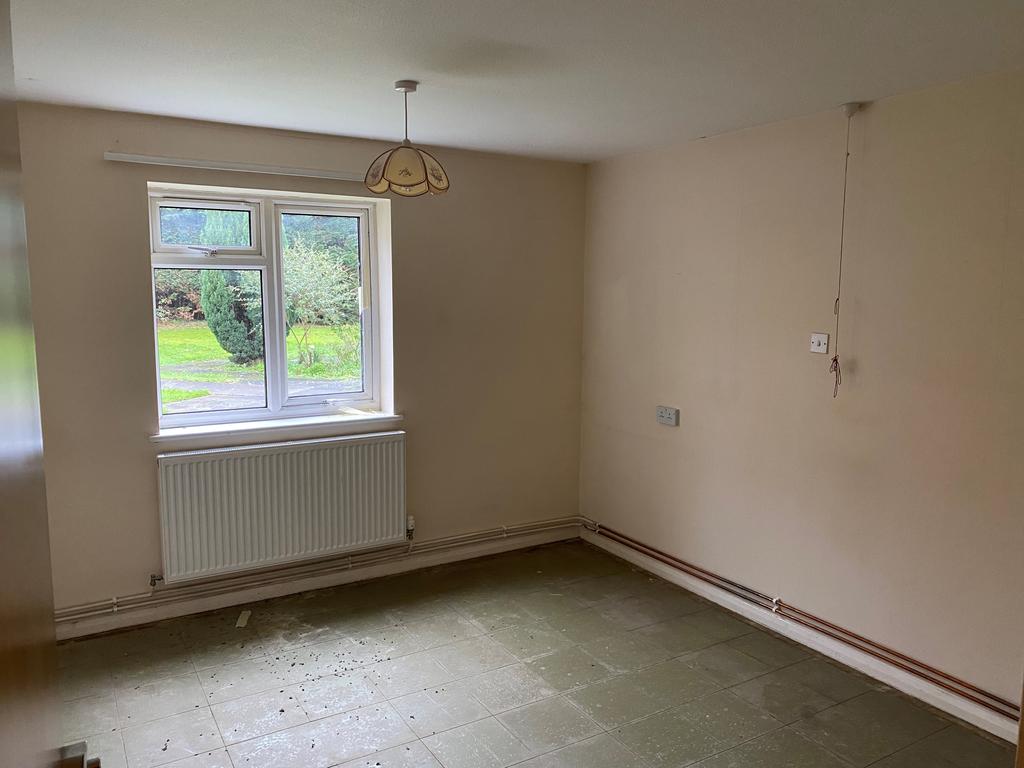 7 Alma Court, Dropmore Road, Burnham... 1 bed apartment £140,000