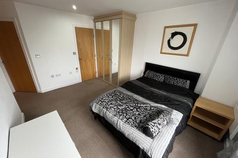 2 bedroom apartment to rent, Imperial Point, The Quays, Salford, M50