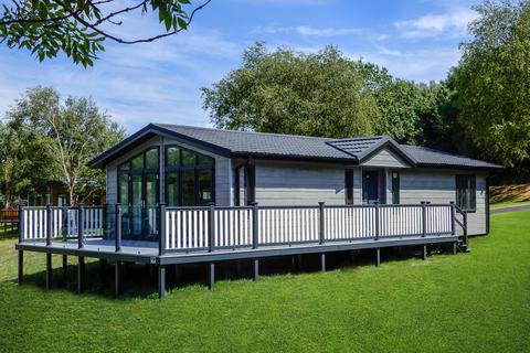 2 bedroom park home for sale - Wellwick Farm Leisure Park, Clacton-on-sea, United Kingdom, CO16