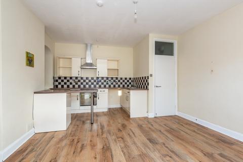 1 bedroom flat to rent, Christchurch Street West, Frome BA11