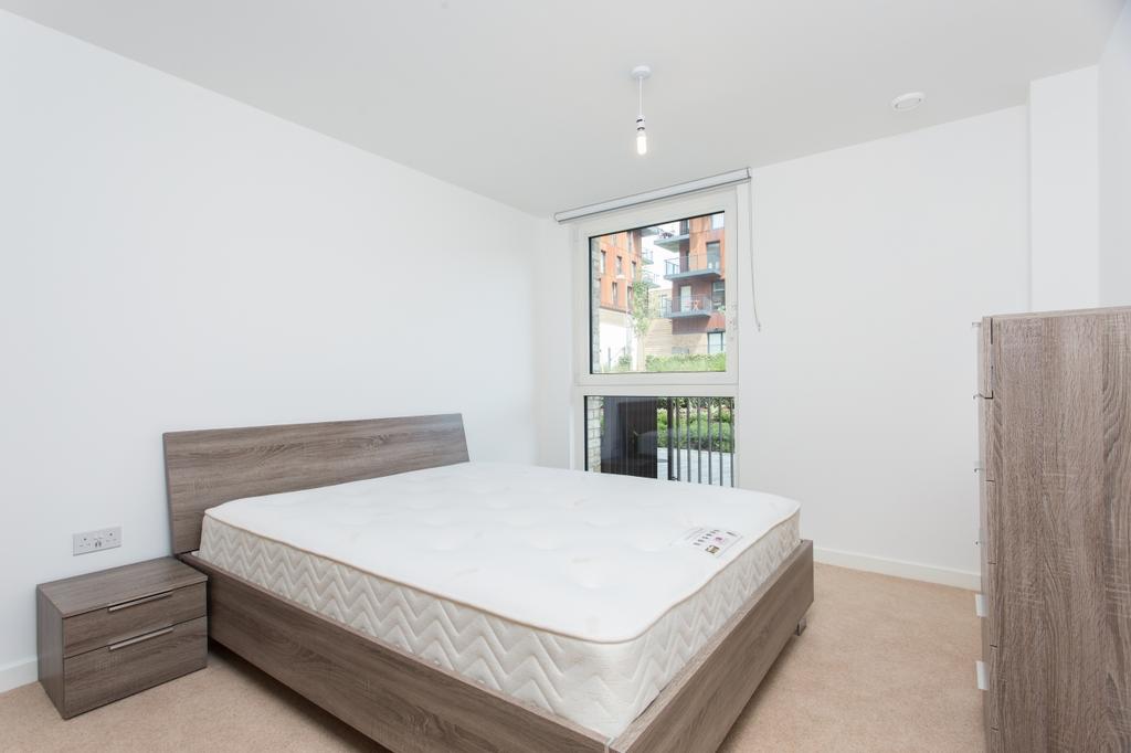 Nyland Court, Greenland Place, Surrey... 1 bed apartment £1,842 pcm