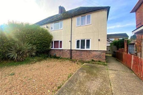 5 bedroom semi-detached house to rent, Shepherds Hill, Guildford, Surrey, GU2