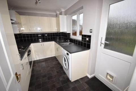 3 bedroom semi-detached house to rent, Paddock Lane, Metheringham, LN4