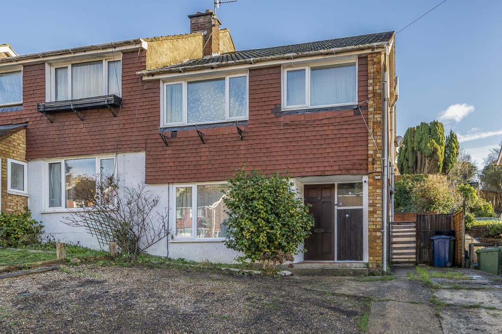 High Buckinghamshire, HP13 4 bed semidetached house for sale