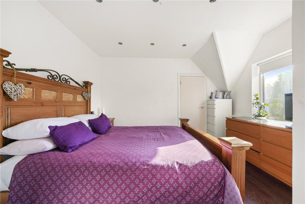 Bedroom (2)