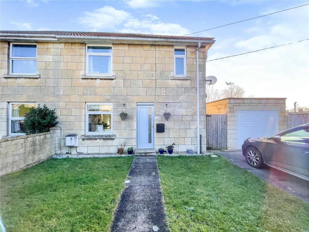 Avonfield Avenue, BradfordOnAvon 3 bed semidetached house £360,000