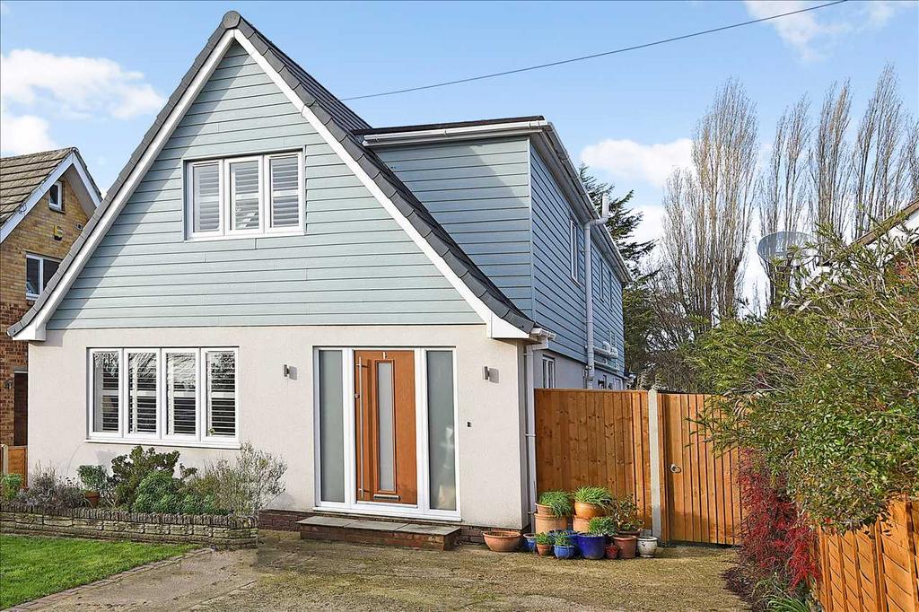 Locks Heath Park Road, Locks Heath 4 bed detached house £735,000