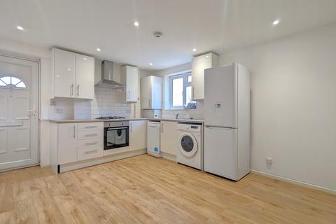 3 bedroom end of terrace house for sale, Silver Hill, College Town, Sandhurst, GU47