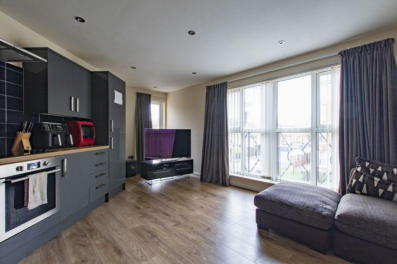 Golders Green, Liverpool, L7 2 bed flat £600 pcm (£138 pw)