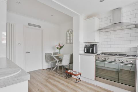 101 Brooklands Road, Hull, HU5 5AE