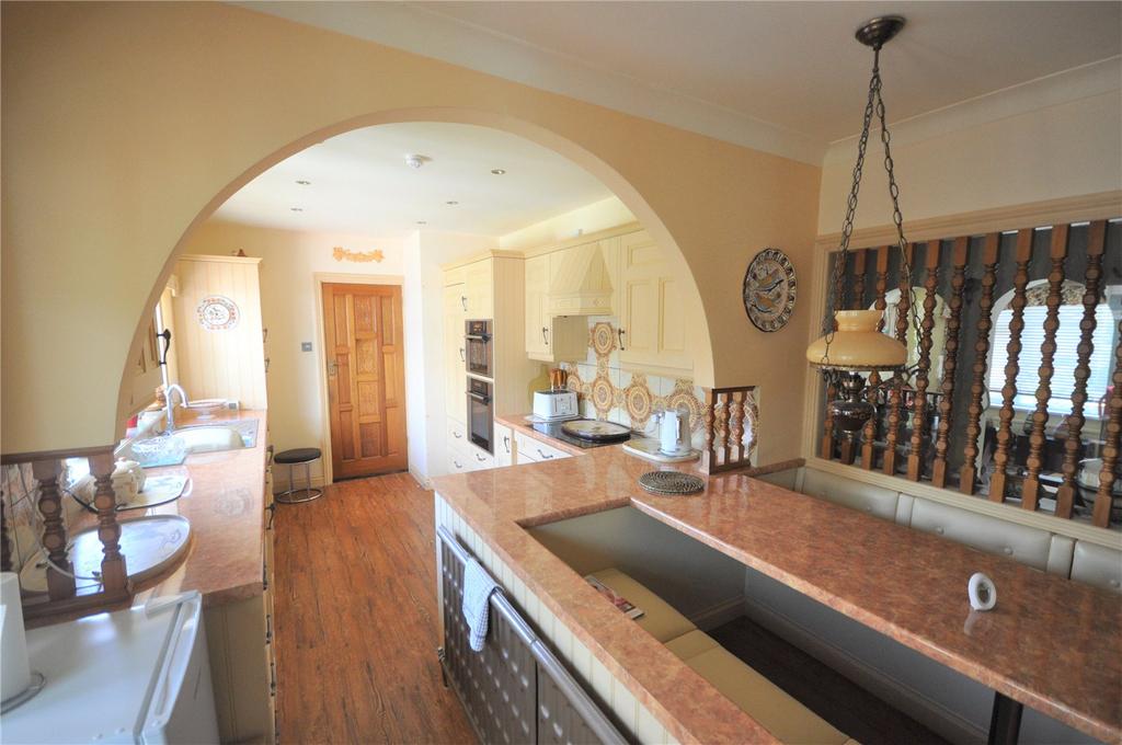 Broome Manor Lane, Swindon, SN3 2 bed bungalow for sale £450,000