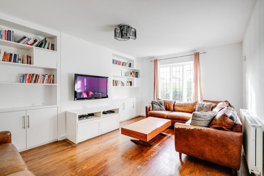 Edmunds Walk, N2 3 bed £2,799 pcm (£646 pw)