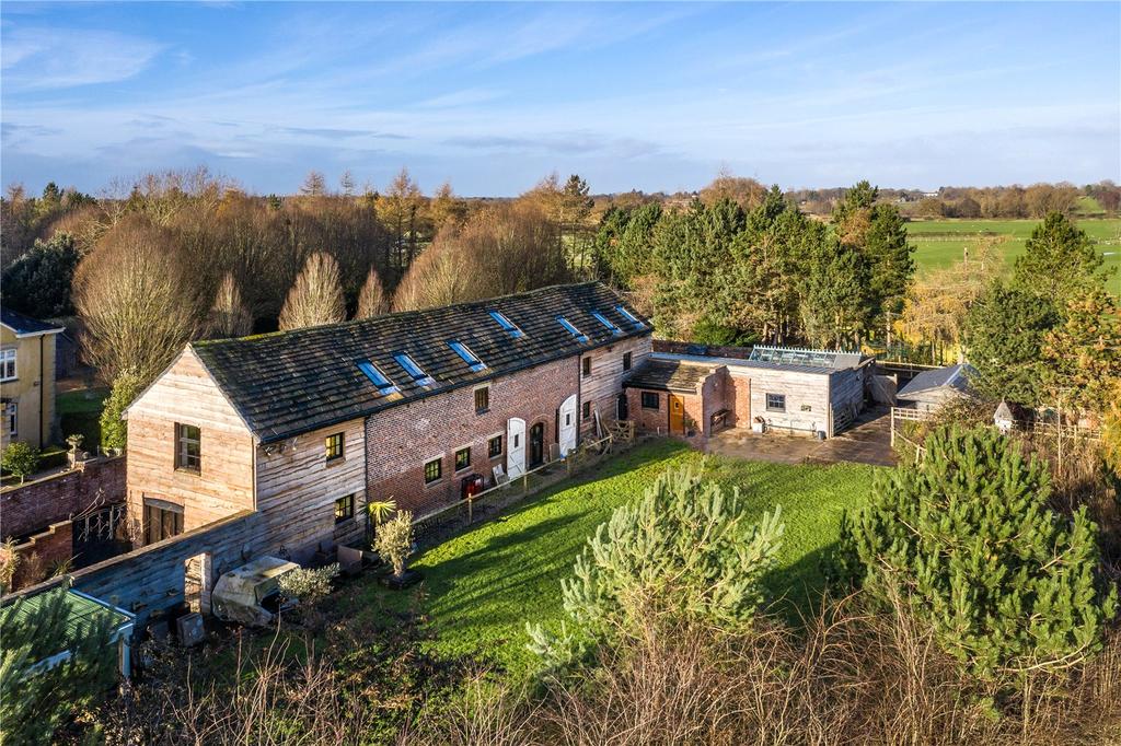 Mill Lane, Prestbury, Macclesfield, Cheshire, SK10 5 bed detached house