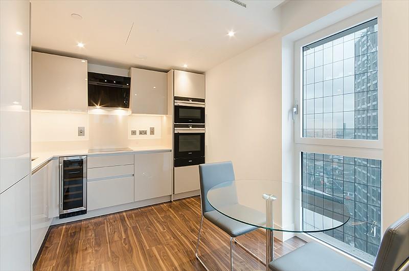 New Drum Street, London, E1 1 Bed Flat - £2,708 Pcm (£625 Pw)