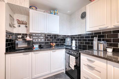 85 Aldington Close, Redditch, B98 7NF