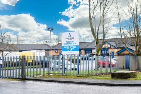 Industrial unit to rent - Agecroft Enterprise Park, Agecroft Road, Manchester, M27 8UW