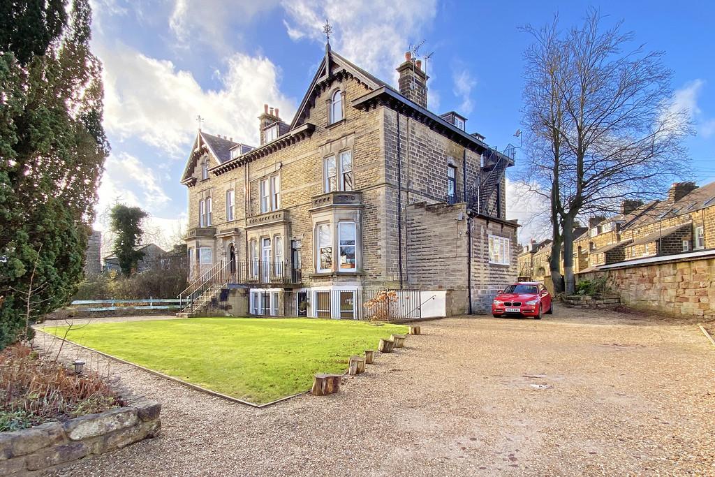 Cold Bath Road, Harrogate, HG2 0PB 2 bed apartment £1,000 pcm (£231 pw)