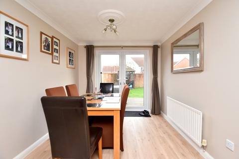 30 Oak Eggar Chase, Pinewood, Ipswich, IP8 3TJ