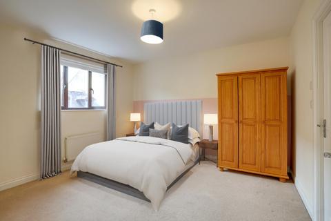 3 Waterside, Bovey Tracey, Newton Abbot, TQ13 9SX