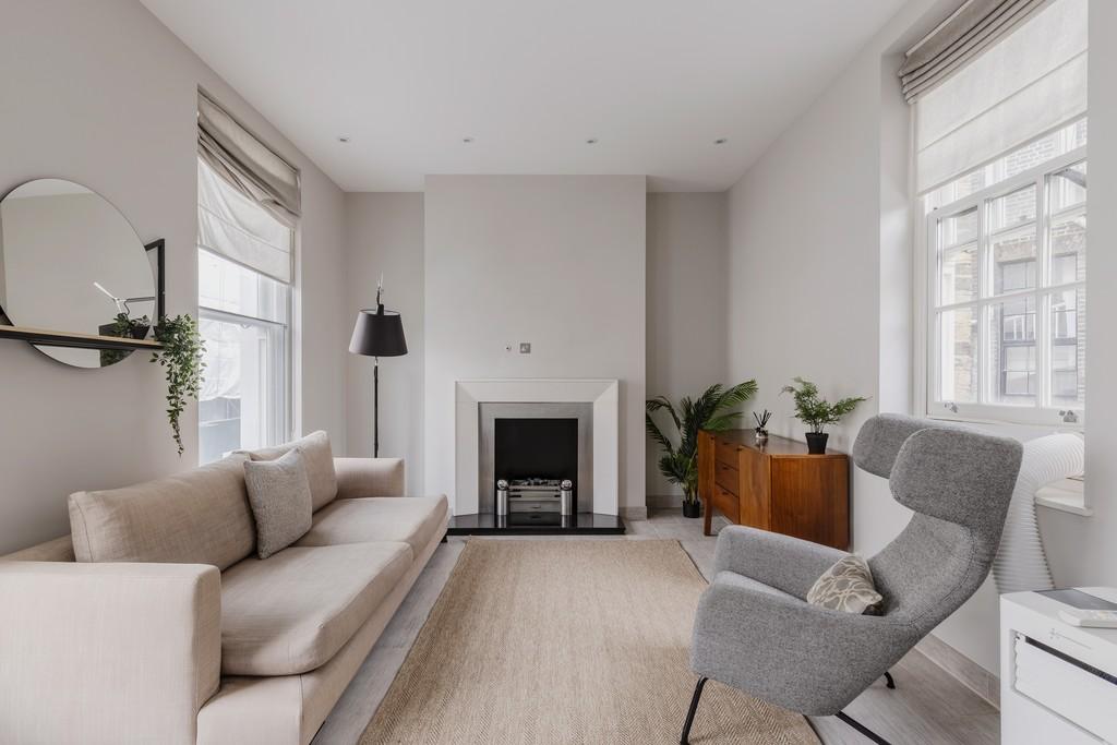 2, 7 Garrick Living Room