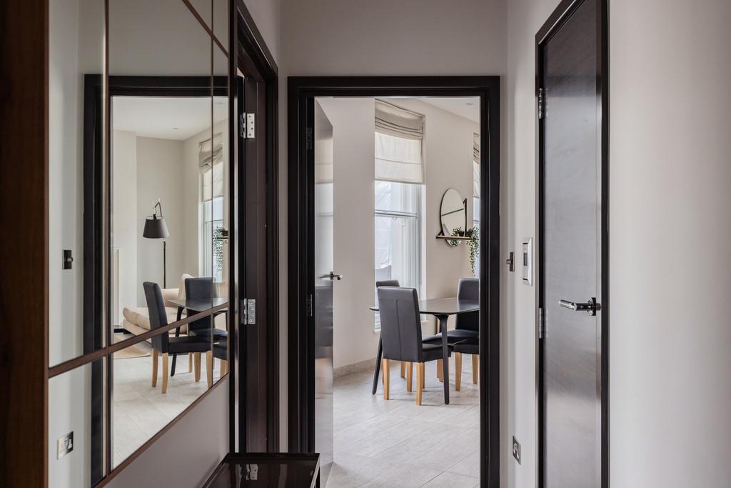 2, 7 Garrick Hallway