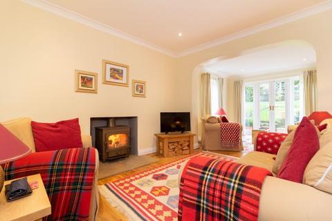 90 Chaldon Way, Coulsdon, CR5 1DD
