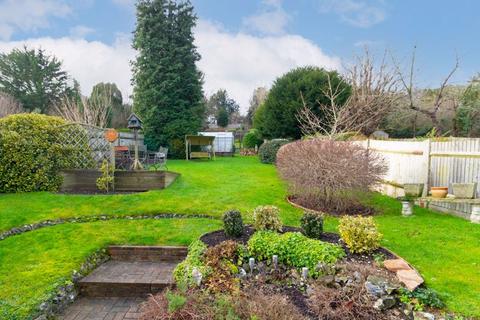 90 Chaldon Way, Coulsdon, CR5 1DD
