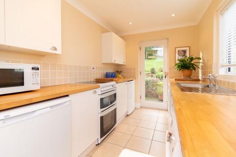 90 Chaldon Way, Coulsdon, CR5 1DD