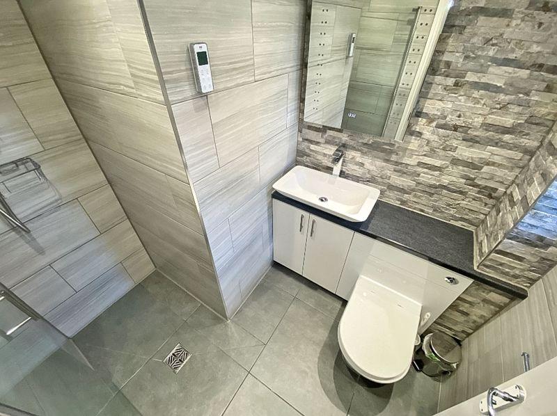 En suite