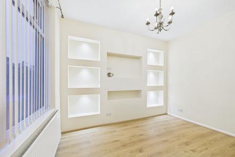 4 bedroom terraced house to rent, 84 Hollin Lane, Middleton M24 5EF