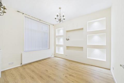 4 bedroom terraced house to rent, 84 Hollin Lane, Middleton M24 5EF