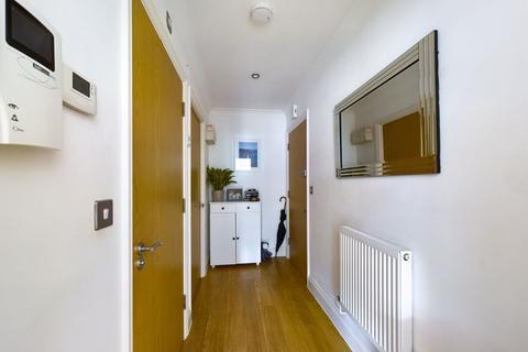 1 bedroom apartment for sale - CATERHAM VALLEY