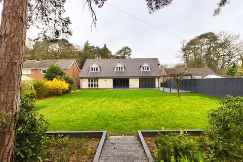 4 bedroom detached house for sale, 9 Spa Road, Woodhall Spa