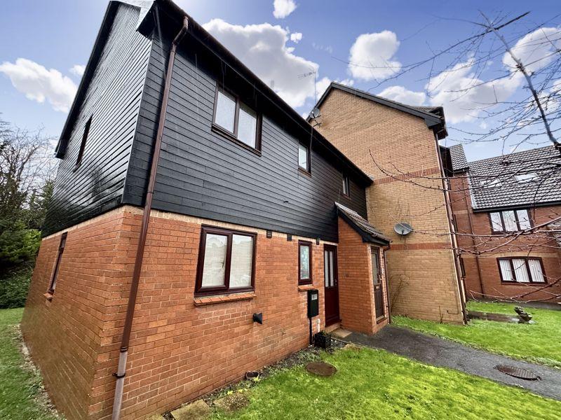 Albert Street, Grantham 2 bed apartment £595 pcm (£137 pw)