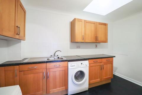 1 bedroom apartment for sale, Lancaster Gardens, Southend-On-Sea