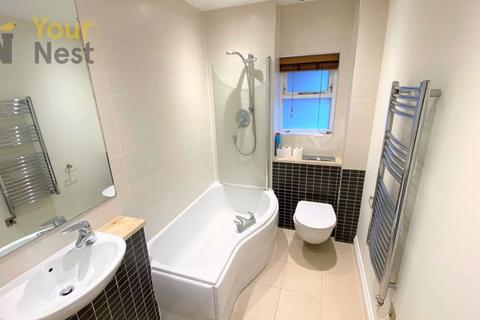 1 bedroom apartment to rent, Flat 2, Cottage Road, Leeds, LS6 1JK