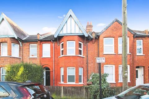 70 Rosslyn Crescent, Harrow, HA1 2RZ