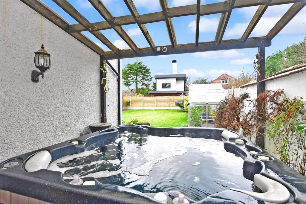 External Lifestyle Photograph