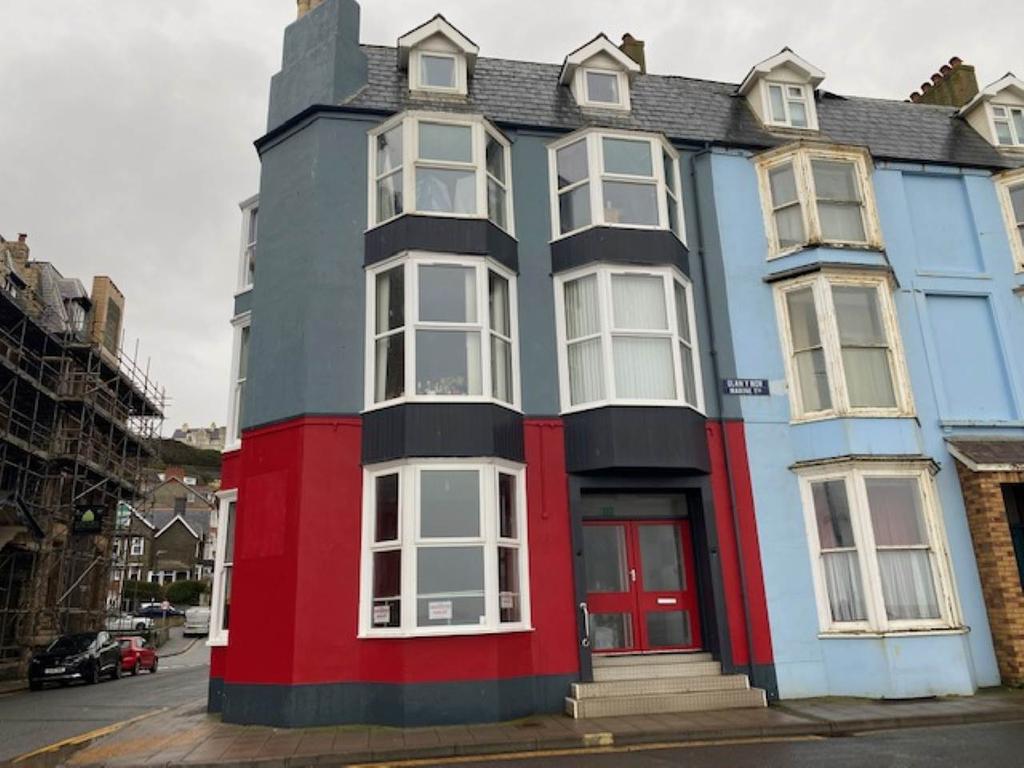 65 Marine Terrace, Aberystwyth, Ceredigion Property £600 pcm (£138 pw)