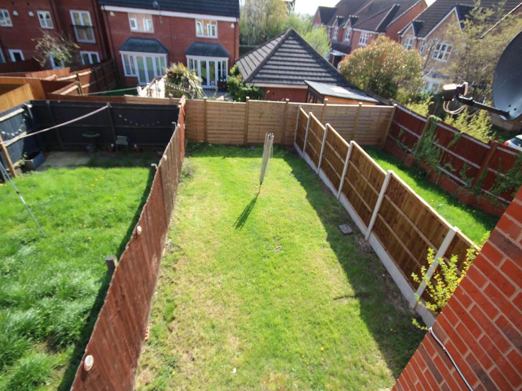 Grosvenor Drive, Heatherton, Littleover 3 bed townhouse £1,150 pcm (£