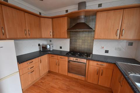 3 bedroom semi-detached house to rent, 30 Ladybank Drive, Bellahouston, G52 1EZ