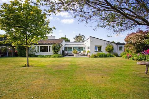 Cramptons, Sissinghurst, Kent, TN17 2HY