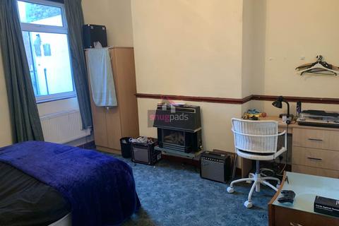 4 bedroom house to rent - Carlton Road, Salford, Manchester