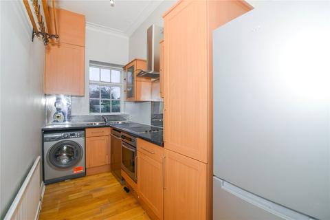 3 bedroom apartment to rent - Queens Road, Richmond, TW10