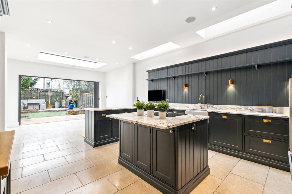 Stephendale Road, Fulham, London, SW6 4 bed terraced house for sale £