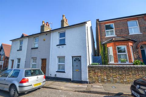 2 Falconer Road, Bushey, WD23 3AD